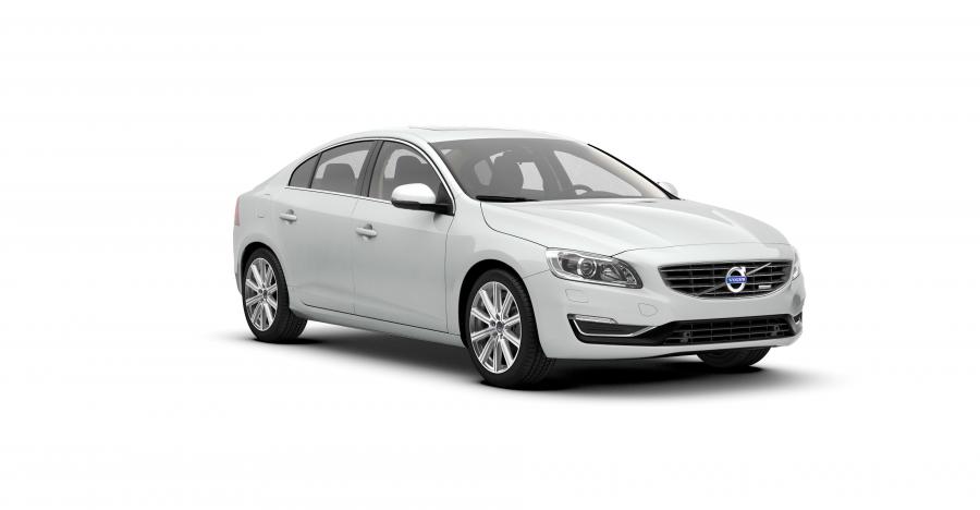  Volvo S60L Twin Engine 2015 года  (фото 1 из 2)